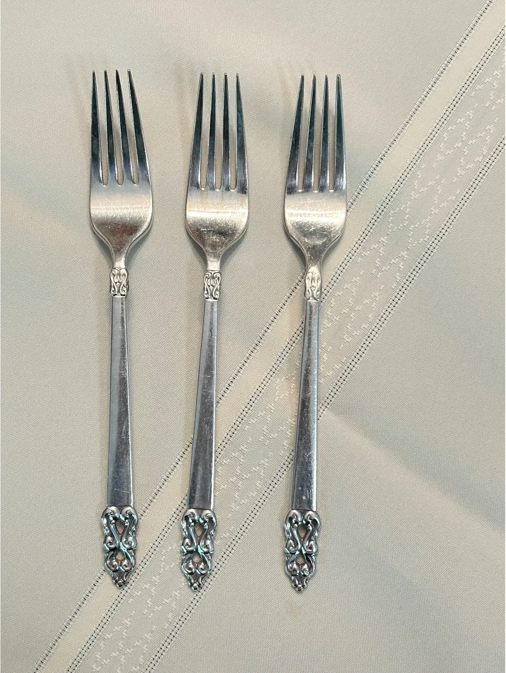 1847 Rogers Bros King Frederik Silverplate Dinner Forks, Set of Three